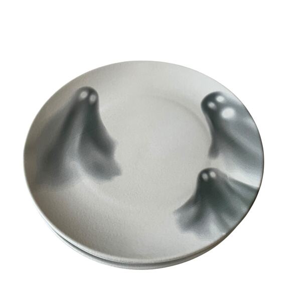 (4) Grammercy Studio Halloween Ghost Dinner Plates 10.5in Matte White Black BOO - Picture 10 of 10
